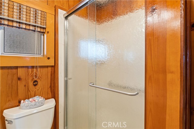 13041 San Joaquin Avenue, Clearlake CA: https://media.crmls.org/medias/6b85aed4-cd2d-4fbc-95fb-586a3c0519a0.jpg