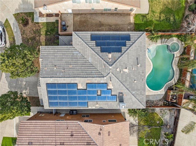 Detail Gallery Image 2 of 43 For 10889 Cameron Ct, Corona,  CA 92883 - 6 Beds | 4/1 Baths