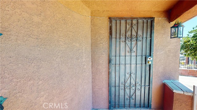 5854 Woodlawn Avenue, Los Angeles CA: https://media.crmls.org/medias/6b86603a-05da-4c0c-a07a-1721d6512f67.jpg