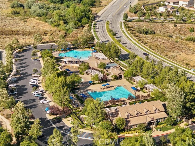3937 Scarlet Oak Court, San Bernardino CA: https://media.crmls.org/medias/6b8674a4-e9d5-4d73-a108-22cf6adb915d.jpg