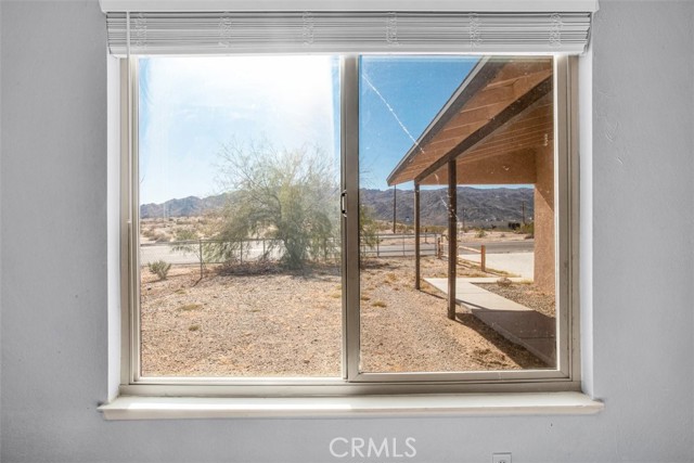 Detail Gallery Image 8 of 34 For 72472 El Paseo Dr, Twentynine Palms,  CA 92277 - 3 Beds | 2 Baths