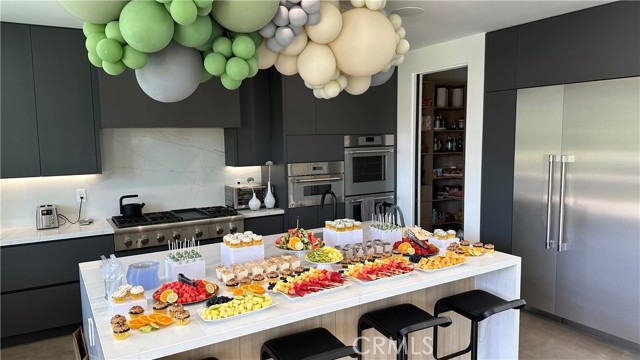1400 E Palm Street, Altadena CA: https://media.crmls.org/medias/6b86d538-3514-4e3b-b747-4e121dbce9e2.jpg