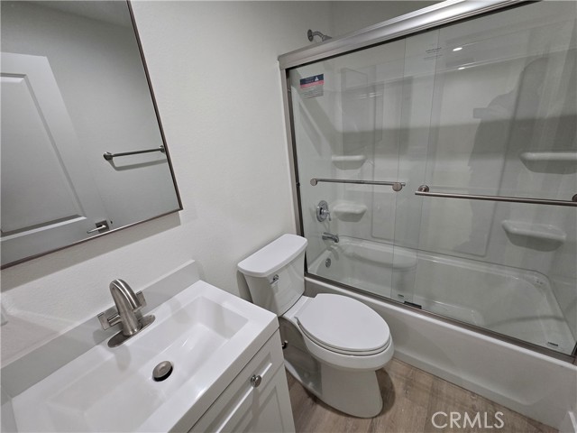 710 6th Street, Norco CA: https://media.crmls.org/medias/6b872c0b-beaf-4c12-a941-a7a23107258d.jpg