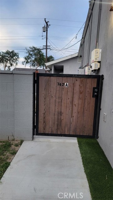 Detail Gallery Image 2 of 22 For 742 W Orangethorpe a,  Fullerton,  CA 92832 - 1 Beds | 1 Baths