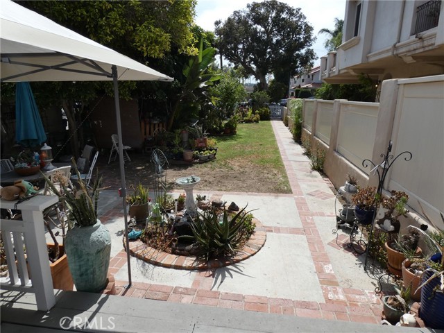 218 Broadway, Redondo Beach, California 90277, ,Residential Income,For Sale,Broadway,SB25042153