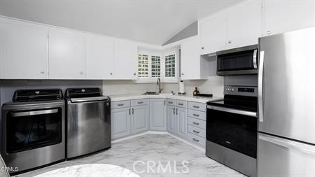 Detail Gallery Image 5 of 17 For 471 Avenue 64, Pasadena,  CA 91105 - 2 Beds | 1 Baths