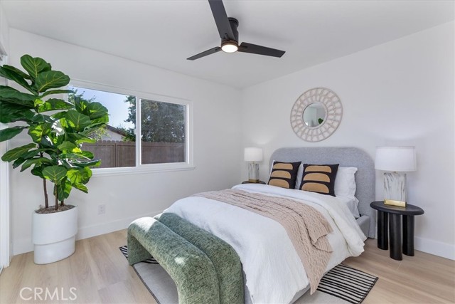 Detail Gallery Image 16 of 49 For 10900 Remmet Ave, Chatsworth,  CA 91311 - 5 Beds | 3 Baths