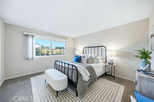 Detail Gallery Image 14 of 21 For 16362 Whittier Ln, Huntington Beach,  CA 92647 - 3 Beds | 2 Baths