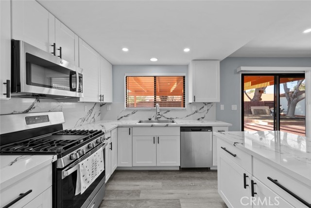 Detail Gallery Image 12 of 32 For 43203 27th St, Lancaster,  CA 93536 - 3 Beds | 2 Baths