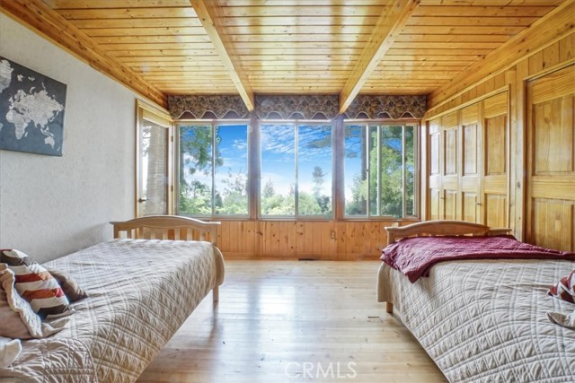 Detail Gallery Image 17 of 39 For 1954 Nob Hill Dr, Running Springs,  CA 92382 - 4 Beds | 2 Baths