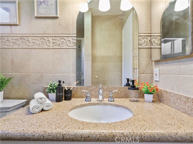Detail Gallery Image 26 of 48 For 15354 Runnymede St, Van Nuys,  CA 91406 - 4 Beds | 2 Baths