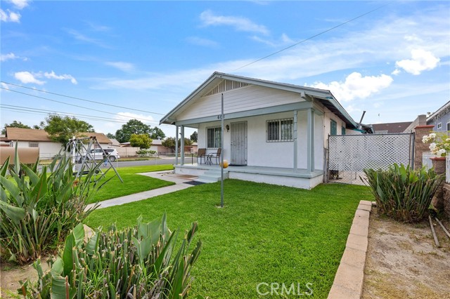 608 Western Avenue, San Bernardino CA: https://media.crmls.org/medias/6b8a7c26-7d00-4853-9607-2497a3c2ab20.jpg