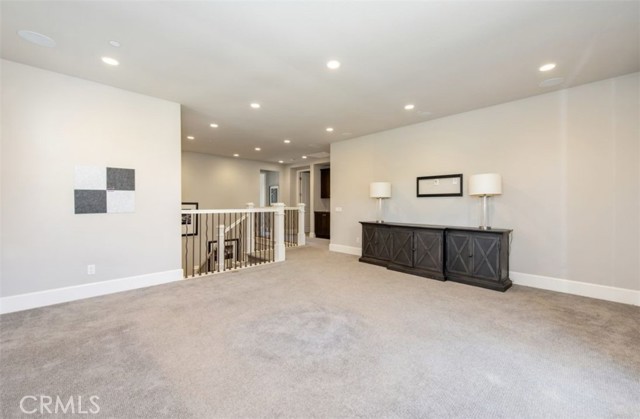 Detail Gallery Image 10 of 22 For 117 Frontier, Irvine,  CA 92620 - 4 Beds | 4/1 Baths