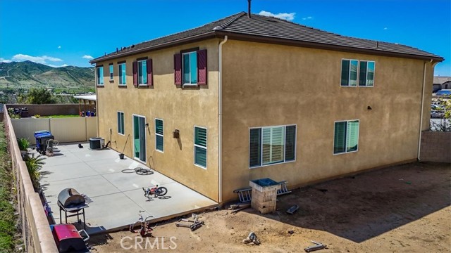 Detail Gallery Image 49 of 69 For 12685 Beryl Way, Jurupa Valley,  CA 92509 - 4 Beds | 3/1 Baths