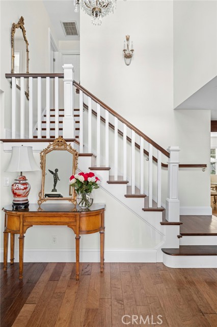 Detail Gallery Image 12 of 28 For 201 E 21st St, Costa Mesa,  CA 92627 - 3 Beds | 2/1 Baths