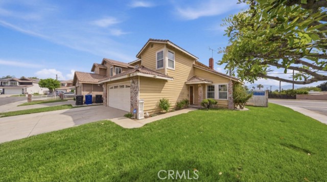 Detail Gallery Image 2 of 32 For 1149 N Birch, Rialto,  CA 92376 - 3 Beds | 2/1 Baths