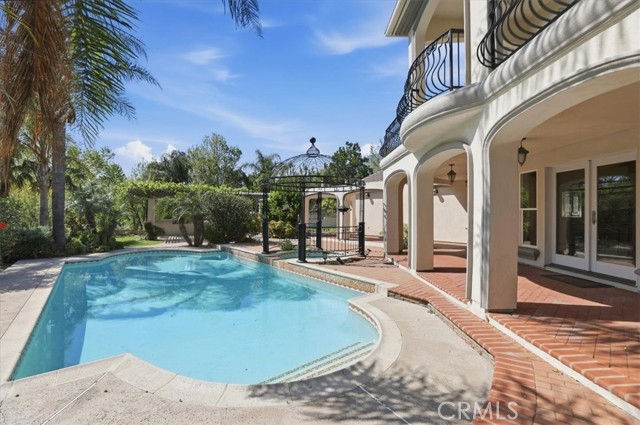 Detail Gallery Image 14 of 63 For 4972 Clover, Rancho Cucamonga,  CA 91737 - 6 Beds | 6/1 Baths