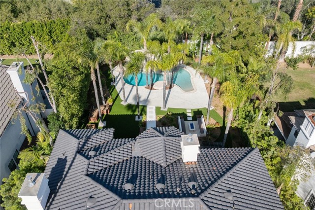 Detail Gallery Image 61 of 69 For 17437 Oak Creek Ct, Encino,  CA 91316 - 5 Beds | 5/1 Baths