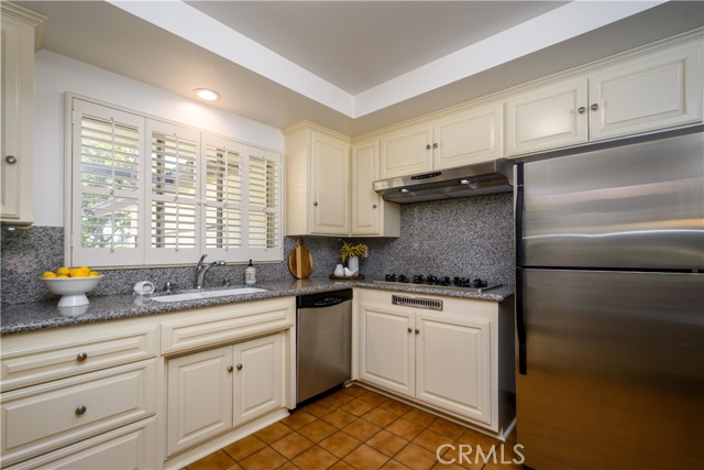 1421 Sierra Vista Drive, La Habra CA: https://media.crmls.org/medias/6b8c77b4-4f8a-41ca-bdbe-77f28db1a0d2.jpg