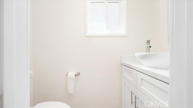 Detail Gallery Image 9 of 22 For 864 W El Morado Ct, Ontario,  CA 91762 - 3 Beds | 1/1 Baths