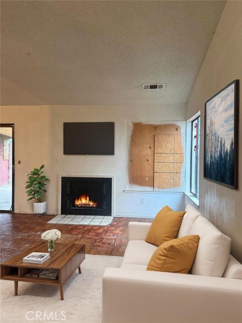 Detail Gallery Image 10 of 21 For 1644 N Tipton St, Visalia,  CA 93292 - 2 Beds | 1 Baths