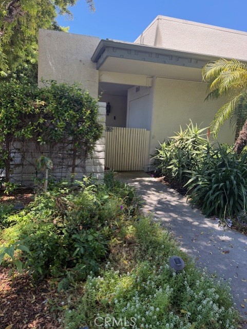 2025 Via Mariposa E, Laguna Woods CA: https://media.crmls.org/medias/6b8e8051-7c44-47b7-bb5d-dd095209eb09.jpg