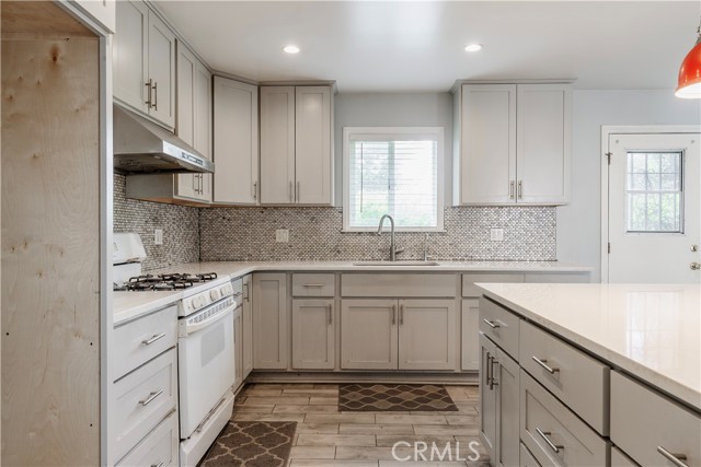 2973 W Avenue 33, Los Angeles CA: https://media.crmls.org/medias/6b8ed46a-74d6-4ba0-b93e-0924a5ecea0d.jpg