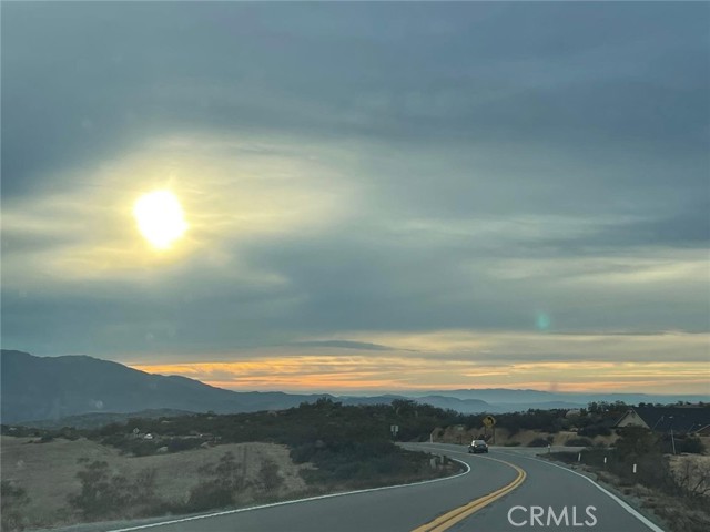 0 Roan Way, Aguanga CA: https://media.crmls.org/medias/6b8f278b-71fd-452b-8fe1-e3c6e7780c93.jpg