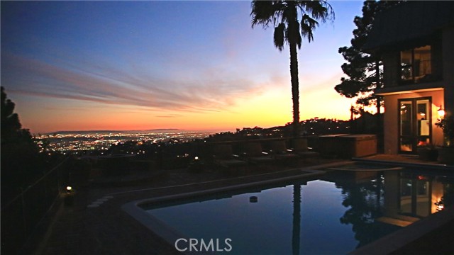 Detail Gallery Image 23 of 200 For 7930 Vulcan Dr, Los Angeles,  CA 90046 - 7 Beds | 8/1 Baths