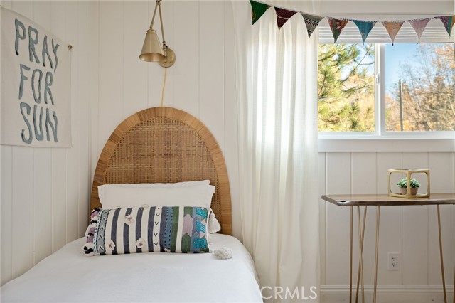 Detail Gallery Image 36 of 51 For 987 Tirol Ln, Lake Arrowhead,  CA 92352 - 3 Beds | 2 Baths