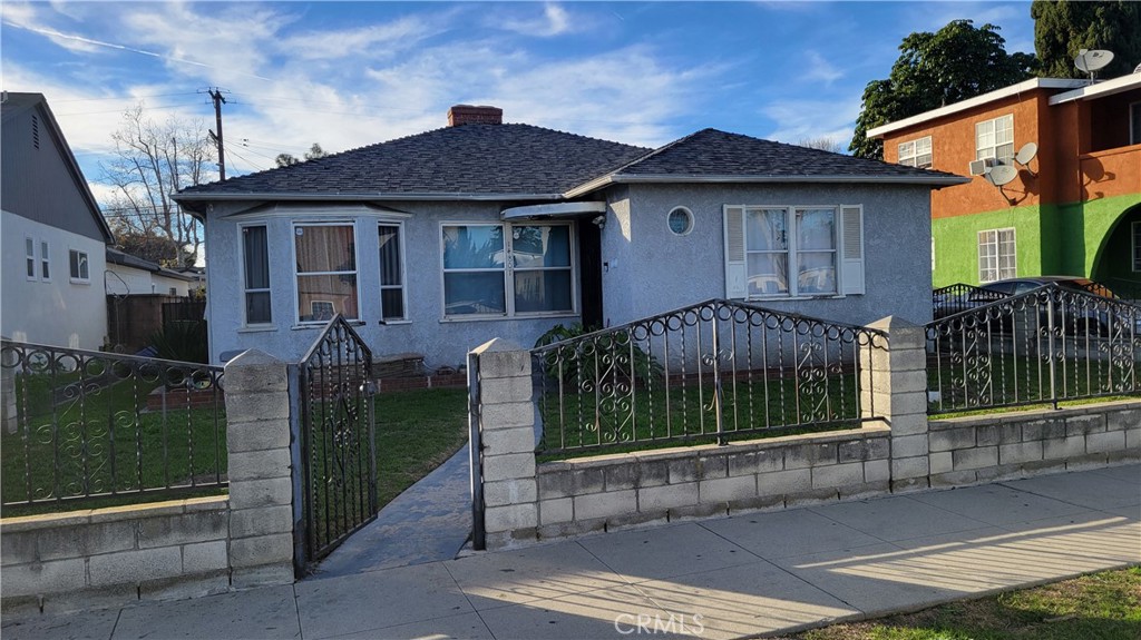 14807 S White Avenue