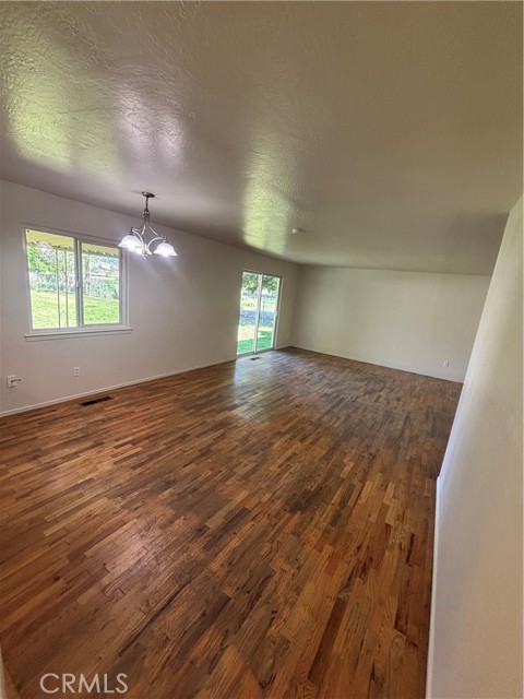 Detail Gallery Image 6 of 21 For 664 Plumas, Oroville,  CA 95965 - 3 Beds | 2 Baths