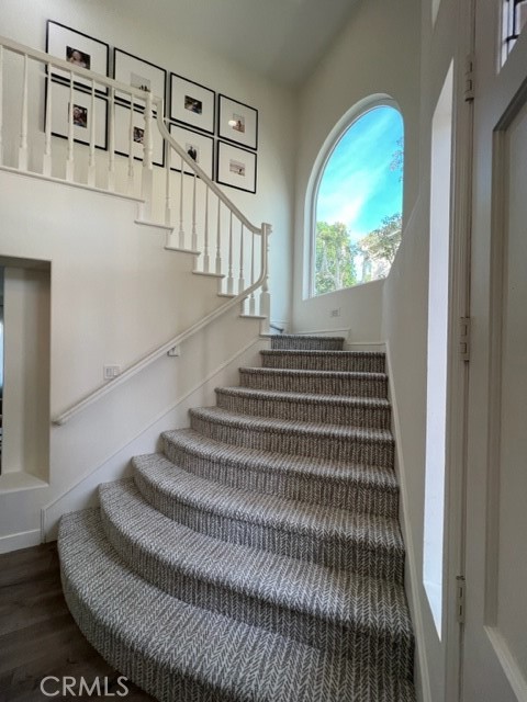 Detail Gallery Image 3 of 21 For 27041 S Ridge Dr, Mission Viejo,  CA 92692 - 4 Beds | 4 Baths