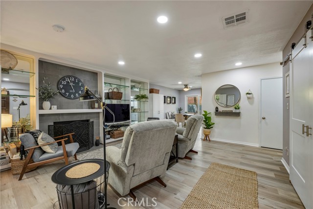 Image 11 for 75295 Pino DR