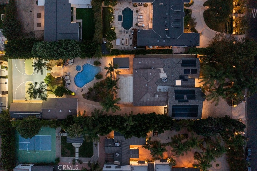 https://media.crmls.org/medias/6b91879f-6507-4712-b640-53831caa30d6.jpg?preset=X-Large