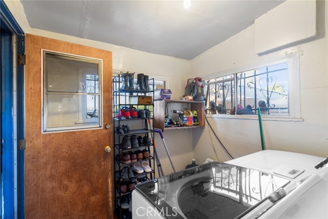 Detail Gallery Image 17 of 26 For 151 E 105th St, Los Angeles,  CA 90003 - 2 Beds | 1 Baths