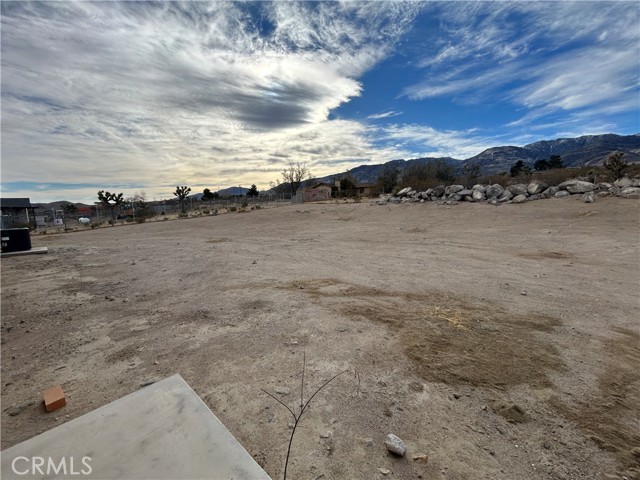 32643 Spinel Road, Lucerne Valley CA: https://media.crmls.org/medias/6b929d82-0568-4e72-9336-016b4b1cc436.jpg