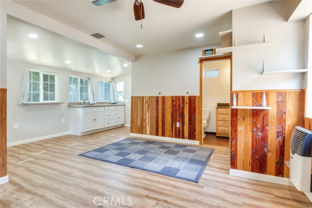 Image 19 of 66 For 39065 Oak Glen Road