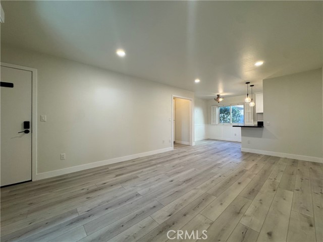 Detail Gallery Image 2 of 26 For 3219 Colorado, Santa Monica,  CA 90404 - 2 Beds | 2 Baths