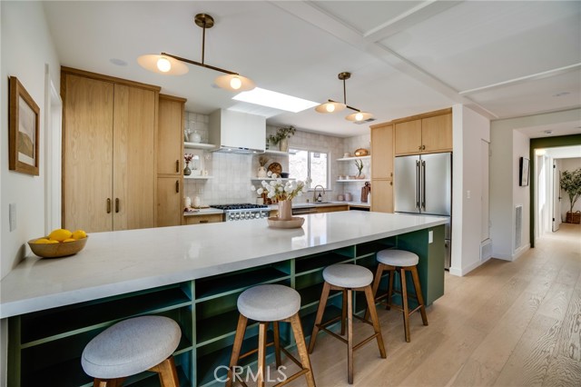 1393 Navarro Avenue, Pasadena CA: https://media.crmls.org/medias/6b93a857-8aeb-4120-ac60-d778f604baee.jpg