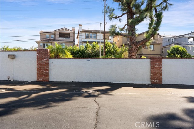 2599 Walnut, 128 photo 25