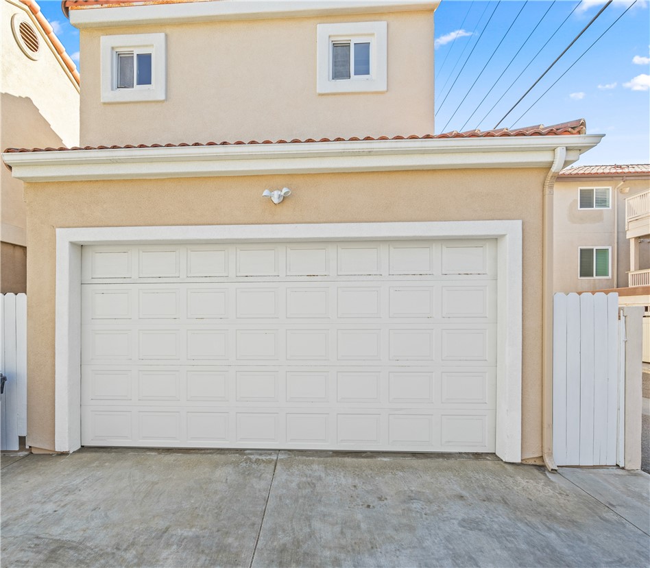 Detail Gallery Image 53 of 60 For 111 14th, Huntington Beach,  CA 92648 - 3 Beds | 2/1 Baths