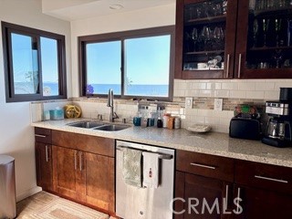 Detail Gallery Image 13 of 49 For 4216 Ocean, Manhattan Beach,  CA 90266 - 2 Beds | 3 Baths