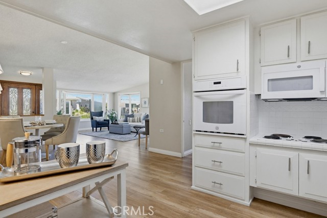 Detail Gallery Image 13 of 26 For 13580 Cedar Crest Ln 110l,  Seal Beach,  CA 90740 - 2 Beds | 1/1 Baths