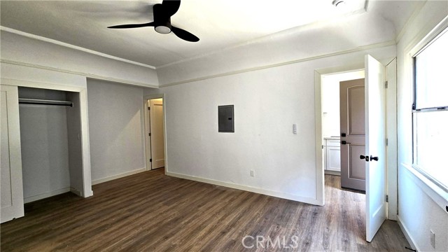 Detail Gallery Image 2 of 8 For 973 N Park, Long Beach,  CA 90813 - 2 Beds | 1 Baths