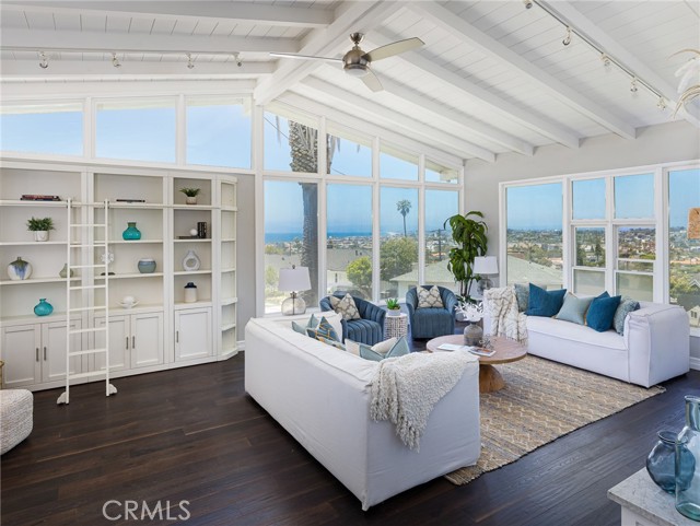 246 Via Los Miradores, Redondo Beach CA: https://media.crmls.org/medias/6b955a40-2c3b-4a54-94bf-128e6e36a4fb.jpg