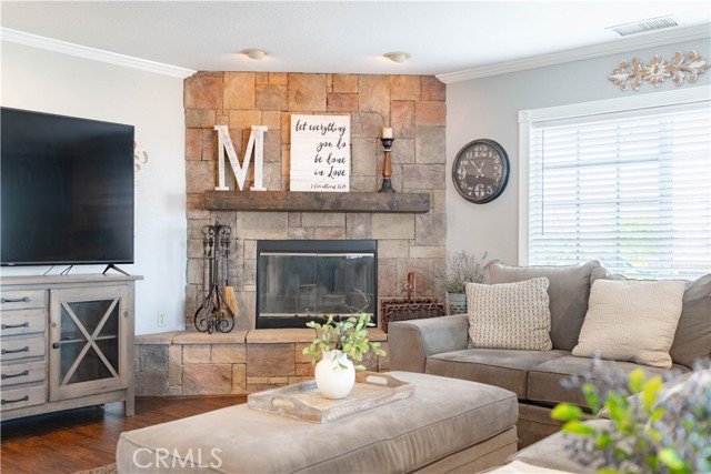 Image 23 of 43 For 4611 Myra  