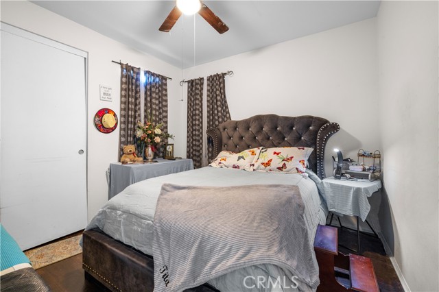 37433 56th E Street, Palmdale CA: https://media.crmls.org/medias/6b973744-1de5-444e-a3a1-07d27013e273.jpg