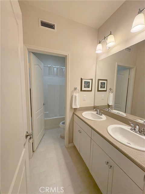 78 Talisman, Irvine CA: https://media.crmls.org/medias/6b978cec-f4d5-4571-9f6d-dc2ae3a2f290.jpg