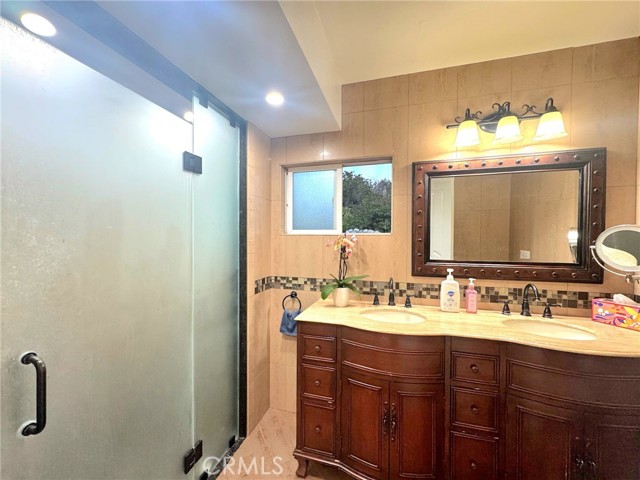 Detail Gallery Image 25 of 59 For 814 Kellogg, Glendale,  CA 91202 - 3 Beds | 2 Baths